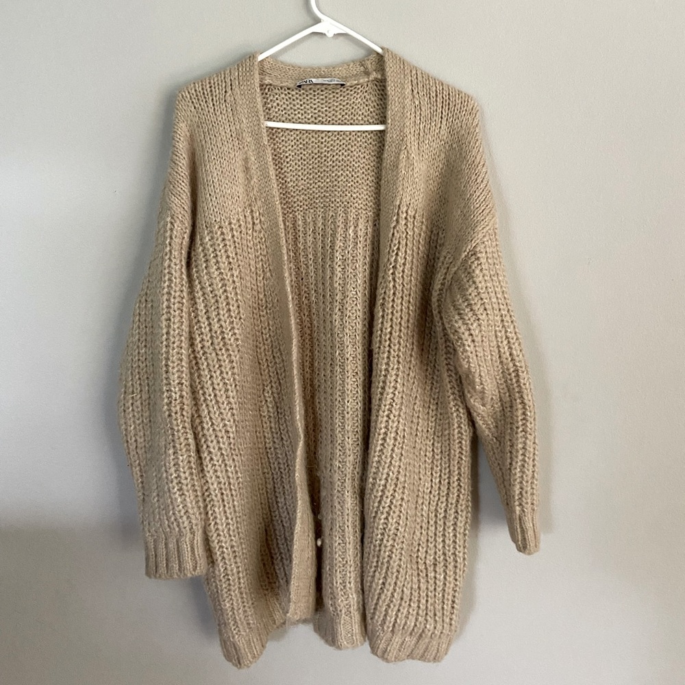Oversized, taupe cardigan